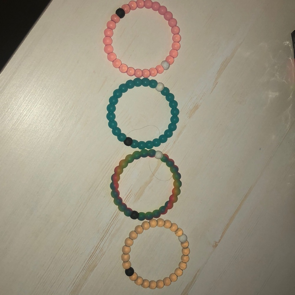 Super stylist Lokai